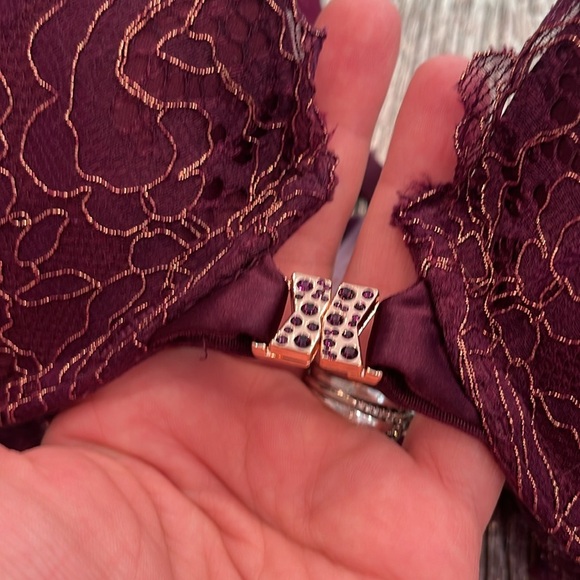 Savage X Fenty Burgundy Lace Bra 36B - Picture 4 of 7